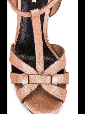 Lolacruz size 37 light wear see pictures. Light tan with shade of pink